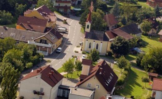 ホテル Dorfwirt Sankt Marein bei Graz エクステリア 写真